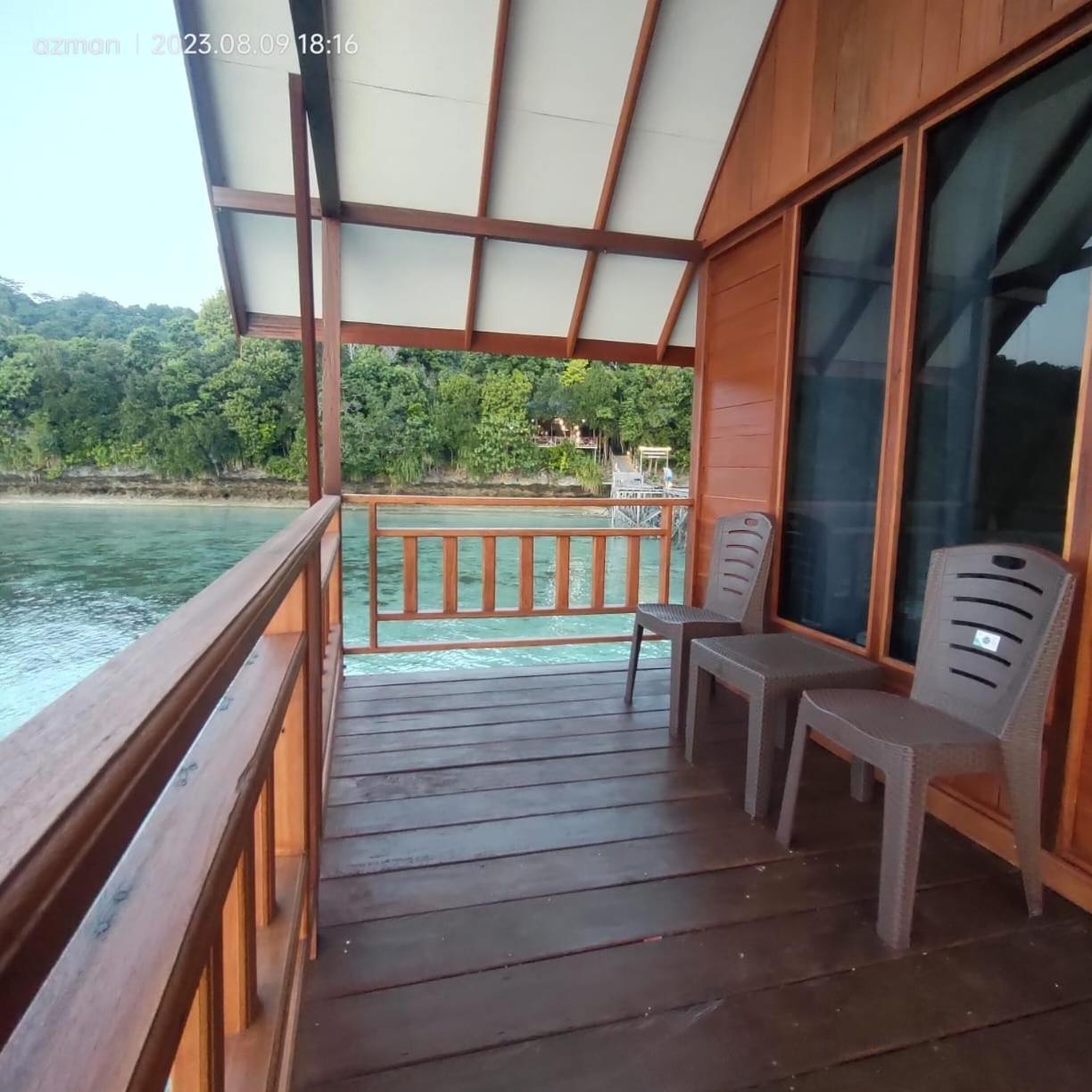 Maratua Dive Center And Lodge Maratua Island Exterior photo